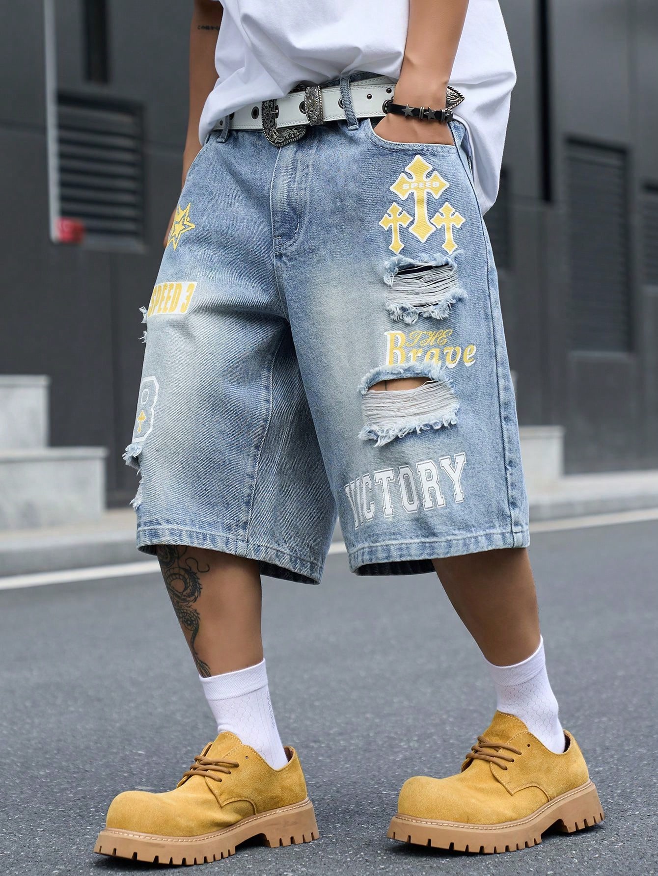 Men's Loose Fit Denim Bermuda  - огляд і ціна Distressed Jean Rip
